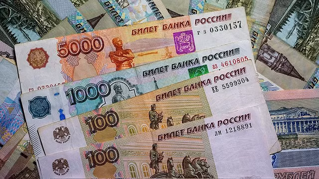 Tiền tệ Nga.