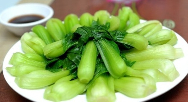 Tuyệt chiêu luộc rau xanh không bị đỏ bạn không nên bỏ qua