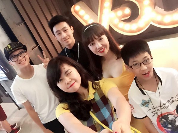 Bức ảnh mẹ trẻ xinh hơn con gái khiến cư dân mạng chao đảo Bức ảnh mẹ trẻ xinh hơn con gái khiến cư dân mạng chao đảo