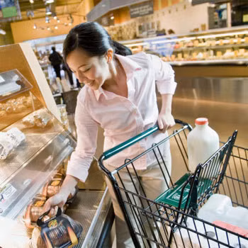 Vo tre chia se cach chi tieu de moi thang gui duoc gan 20 trieu vao ngan hang - Anh 1