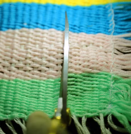 Loai vai thong minh moi co the san xuat va luu tru dien mat troi - Anh 4