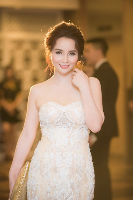 Nhan sắc diễn viên Mai Thu Huyền qua 21 năm - Ảnh 14 Nhan sac dien vien Mai Thu Huyen qua 21 nam - Anh 14