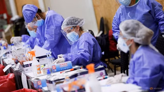 Nhân viên y tế Argentina.