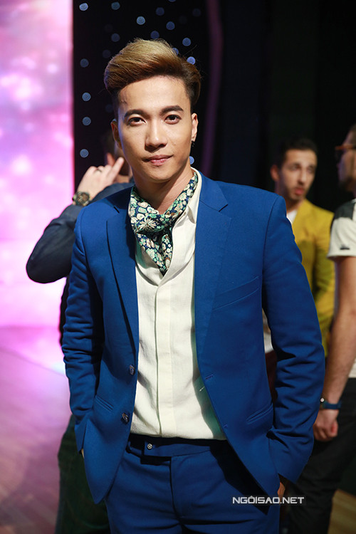 pham-huong-goi-cam-di-xem-khieu-vu-5