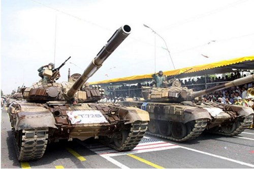 Tại sao Iran từ chối mua xe tăng T-90S của Nga? ảnh 2 Tại sao Iran từ chối mua xe tăng T-90S của Nga? - ảnh 1