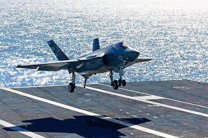 Mỹ phát triển hệ thống hạ cánh tự động mới cho F-35