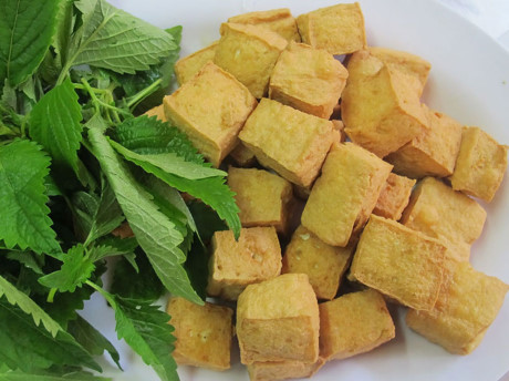 Hướng dẫn nấu bún riêu tại nhà vô cùng đơn giản - Ảnh 2 Huong dan nau bun rieu tai nha vo cung don gian - Anh 2