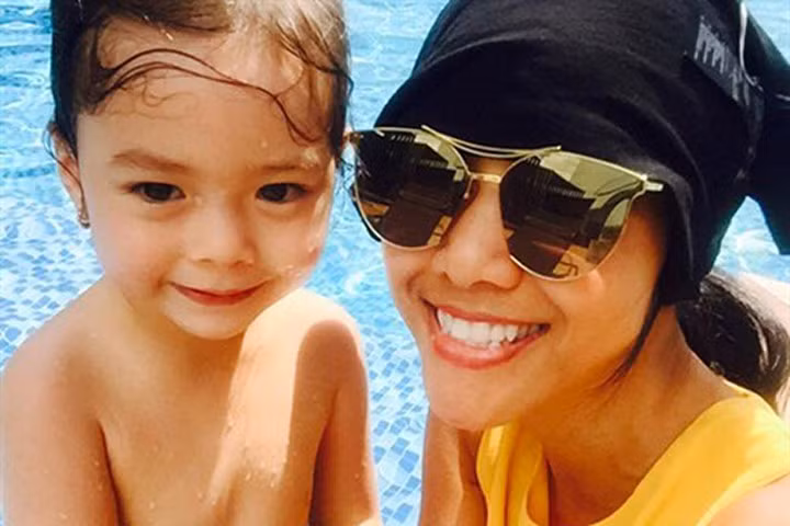 Con gái Đoan Trang duyên dáng không kém mẹ