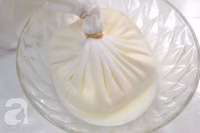 Hoc ngay cach lam pho mai vien tu sua chua cuc don gian - Anh 6