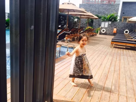 Con gai Doan Trang duyen dang khong kem me - Anh 7