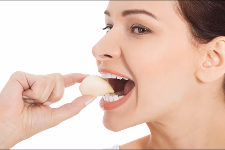 Ăn tỏi đúng cách bạn sẽ không phải sợ bất kỳ loại ung thư nào