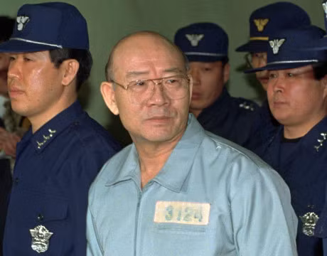 8 doi tong thong Han Quoc lien tiep dinh be boi - Anh 3