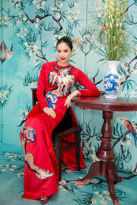 Phạm Hương: Pham Huong: