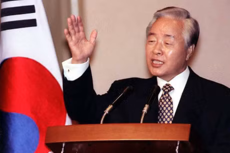 8 doi tong thong Han Quoc lien tiep dinh be boi - Anh 5