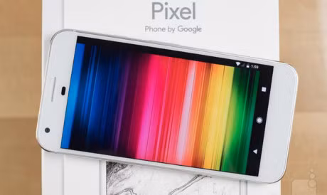 Google khoa hang tram tai khoan nguoi dung ban smartphone Pixel - Anh 1