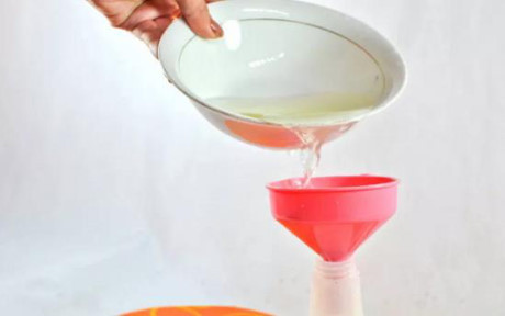 Mách chị em công thức 5 bước làm xịt khoáng tại nhà với cam, chanh - Ảnh 5 Mach chi em cong thuc 5 buoc lam xit khoang tai nha voi cam, chanh - Anh 5