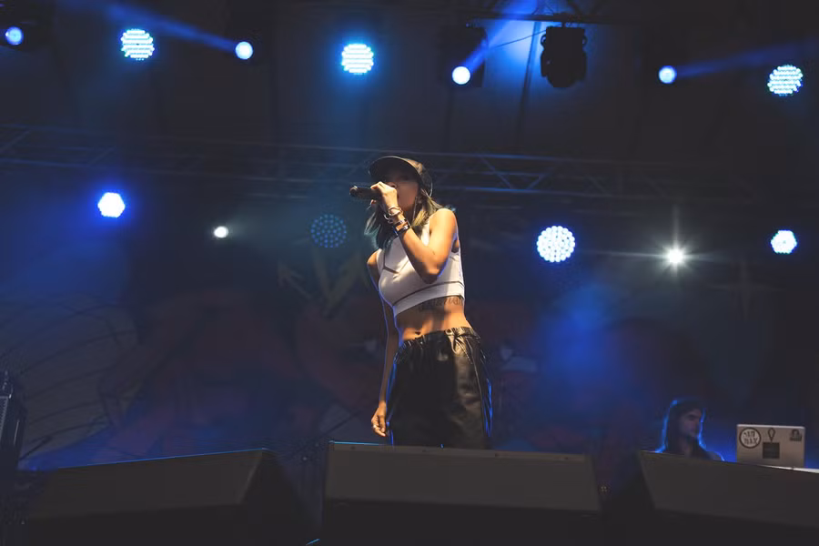 Suboi ghi dấu ấn tại lễ hội âm nhạc quốc tế Vrox, Nga ảnh 3