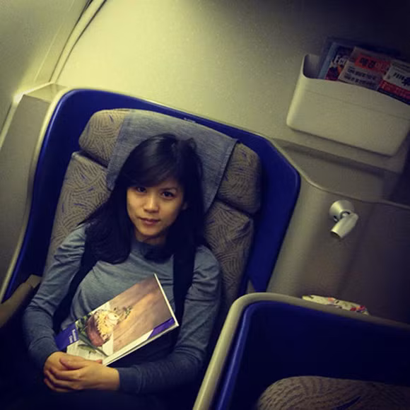 bà ngoại, trẻ trung, u40