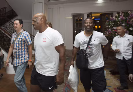 Mike Tyson da toi TP.HCM dong phim voi Tran Bao Son - Anh 3