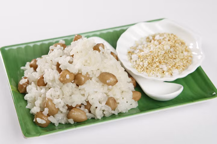 Cách nấu xôi lạc (đậu phộng) ngon nhất bằng nồi cơm điện
