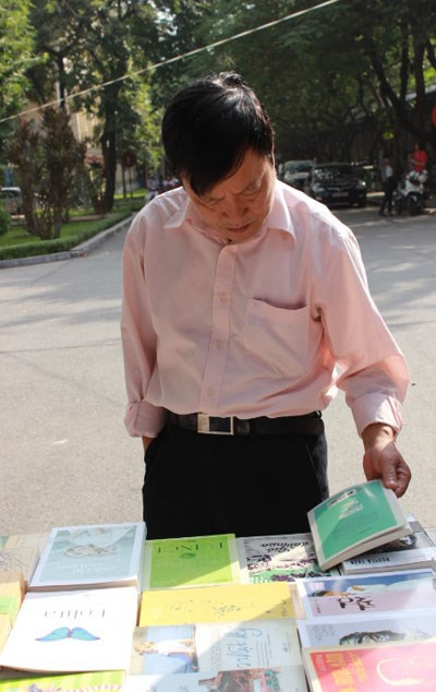 Rộn ràng với hội sách chào mừng ngày Nhà giáo Việt Nam 20-11 ảnh 6