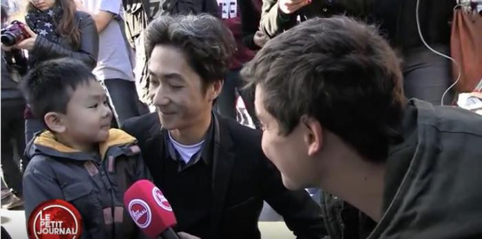 Khủng bố ở Paris: Cha con gốc Việt khiến nhiều người bật khóc ảnh 2 Khủng bố ở Paris: Cha con gốc Việt khiến nhiều người bật khóc ảnh 2