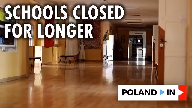 Các trường học ở Ba Lan tiếp tục đóng cửa.