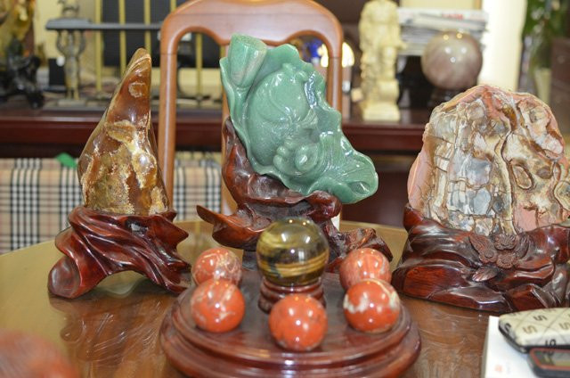 NSUT Anh Tú, vở kịch Hamlet, thú chơi đá quý