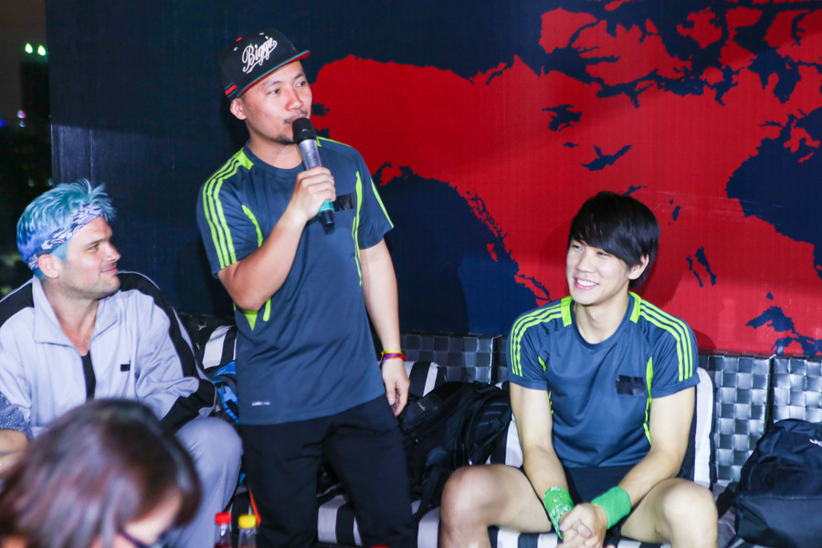 Từng được khán giả yêu thích khi kết hợp cùng bạn gái cũ Hari Won trong mùa thứ 2, lần này Đinh Tiến Đạt trở lại cùng đồng đội mới là Thúc Lĩnh Lincoln - thí sinh của mùa 4. So với các đội chơi khác, cặp thí sinh này chia sẻ chỉ vừa gặp nhau vài lần để cùng chạy bộ chứ chưa có nhiều sự chuẩn bị. Tuy nhiên, họ có quyết tâm cao và muốn thử sức hết tất cả thử thách.