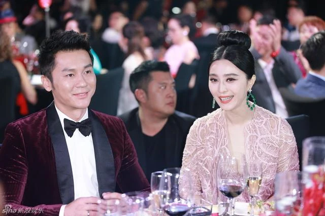 Phạm Băng Băng xấu hổ vì bạn trai say khướt trước mặt bố