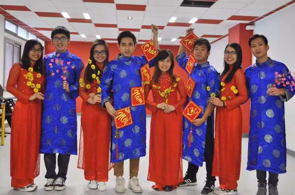 Du học sinh Pháp tưng bừng chuẩn bị Tết Nguyên Đán 2016 - Ảnh 5.