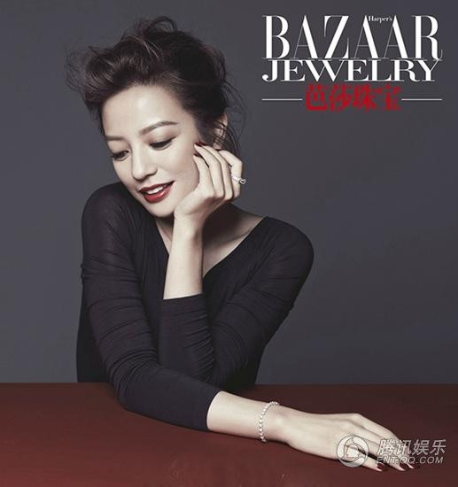 Những đôi bàn tay thon dài vạn người mê của showbiz thế giới - Ảnh 14. Những đôi bàn tay thon dài vạn người mê của showbiz thế giới - Ảnh 14.