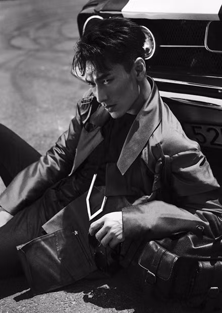 Tam bao nhom 365 tan ra, Isaac tung anh cuc ngau ben MLee - Anh 6