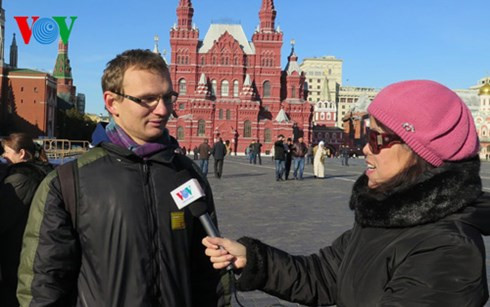 gioi tre nga van say me ly tuong cach mang thang muoi hinh 0