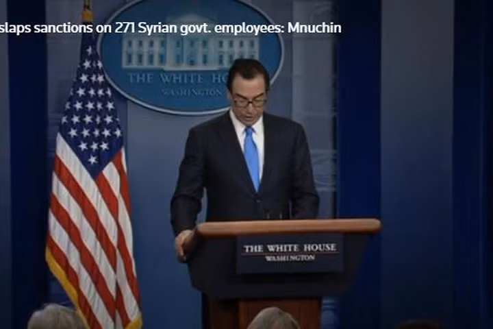 Bộ trưởng Tài chính Mỹ Steven Mnuchin họp báo ngày 24/5 về Syria.