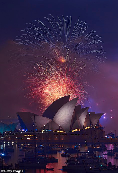 Pháo hoa trên nhà hát Sydney Pháo hoa trên nhà hát Sydney