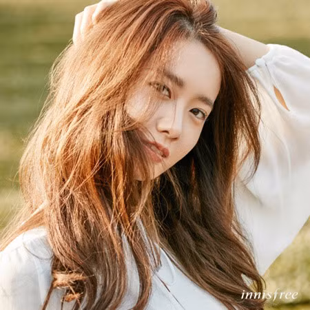 Nhan sac nu than cua Yoona mot lan nua khien fan 