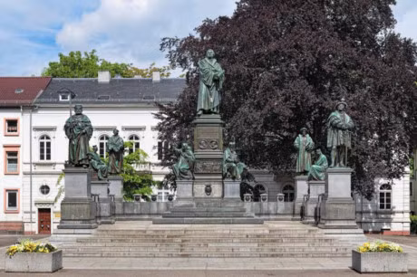 10 thi tran co dep nhu truyen co tich o Duc - Anh 14