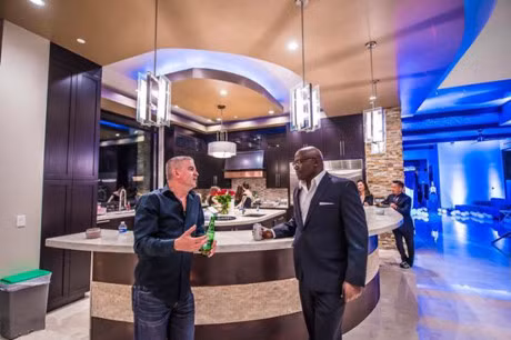 Toan canh sieu biet thu 4000m2 cua vo chong Dan Truong - Anh 12