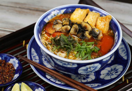 Công thức chế biến món bún ốc ngon hơn hàng quán - Ảnh 3 Cong thuc che bien mon bun oc ngon hon hang quan - Anh 3