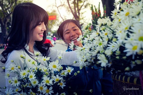 8/3: Ngắm vẻ đẹp thuần khiết của những người phụ nữ Việt - ảnh 14 Hình ảnh: 8/3: Ngắm vẻ đẹp thuần khiết của những người phụ nữ Việt số 14