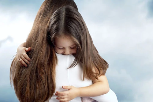 Sự trở về bất ngờ của người mẹ "đã chết". Ảnh minh họa.
