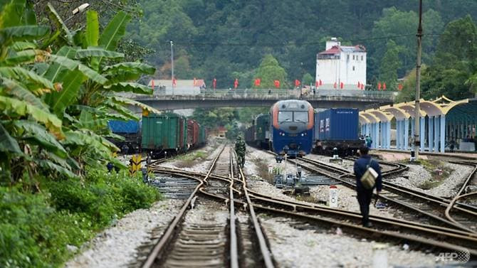 Tuần tra tại ga Đồng Đăng. Ảnh AFP