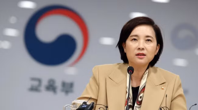Bộ trưởng GD Hàn Quốc Yoo Eun-hae.