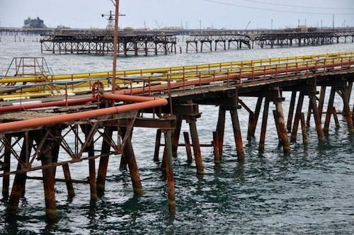 Kỳ lạ thành phố xây dựng trên giàn khoan giữa biển - ảnh 7