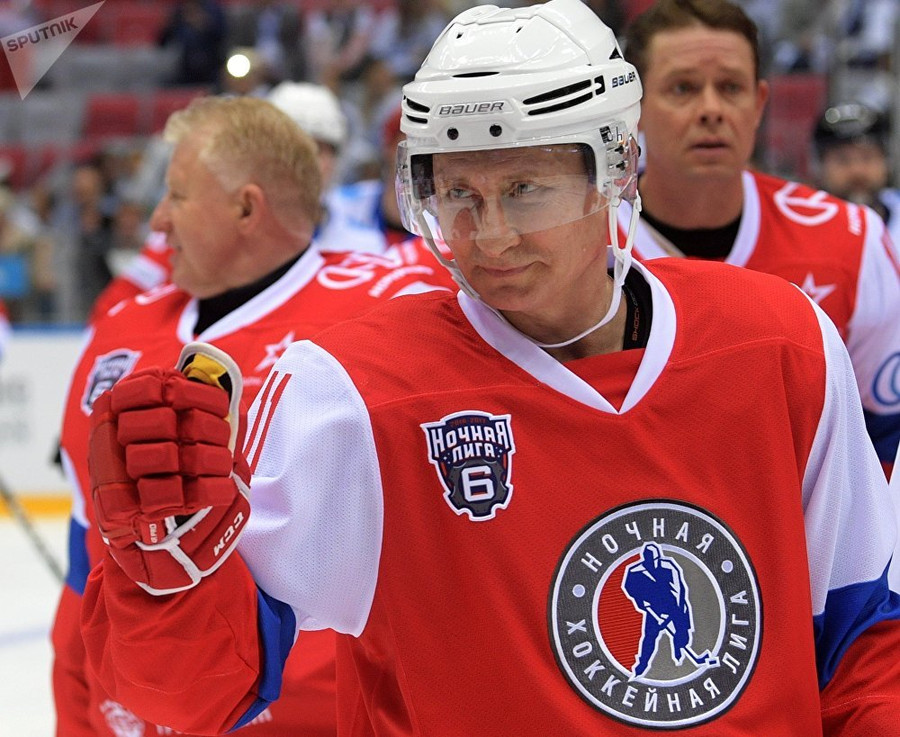 Tổng thống Nga tham gia thi đấu hockey