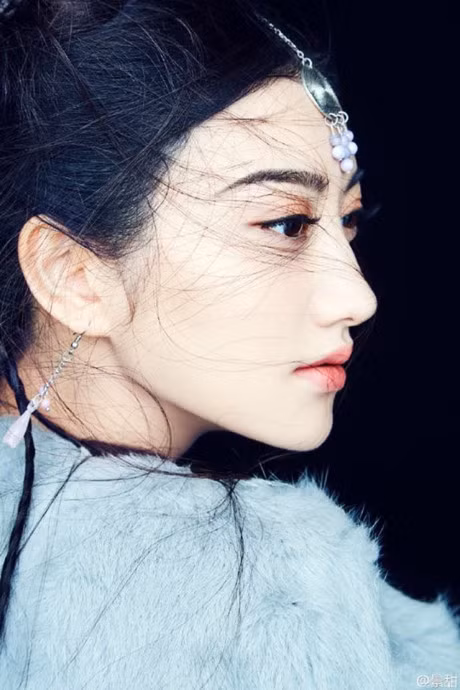 Ngam nhan sac my nhan co trang duoc khen dep hon ca Pham Bang Bang - Anh 28