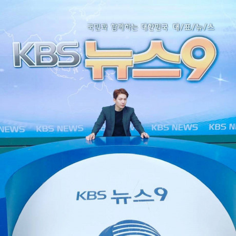 Khoi My dien Hanbok nhi nhanh ben Kelvin Khanh trong tuan trang mat som - Anh 6