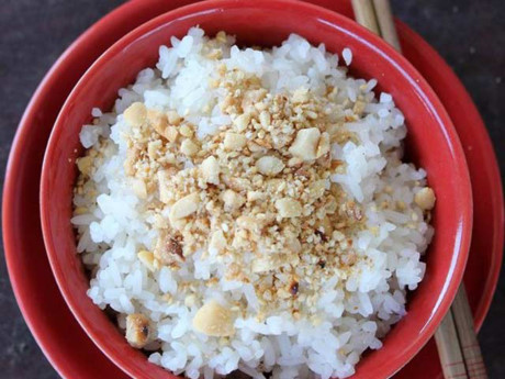 Cách làm muối vừng lạc chuẩn nhất, ăn với cơm nguội cũng ngon - Ảnh 4 Cach lam muoi vung lac chuan nhat, an voi com nguoi cung ngon - Anh 4