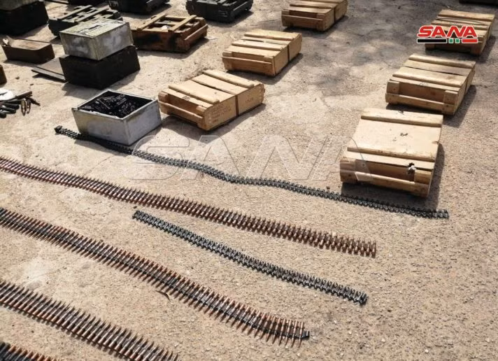 Rất nhiều đạn dược trong kho vũ khí Quân đội Syria mới thu giữ.